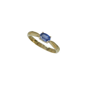 Solitaire Oval Sapphire Ring